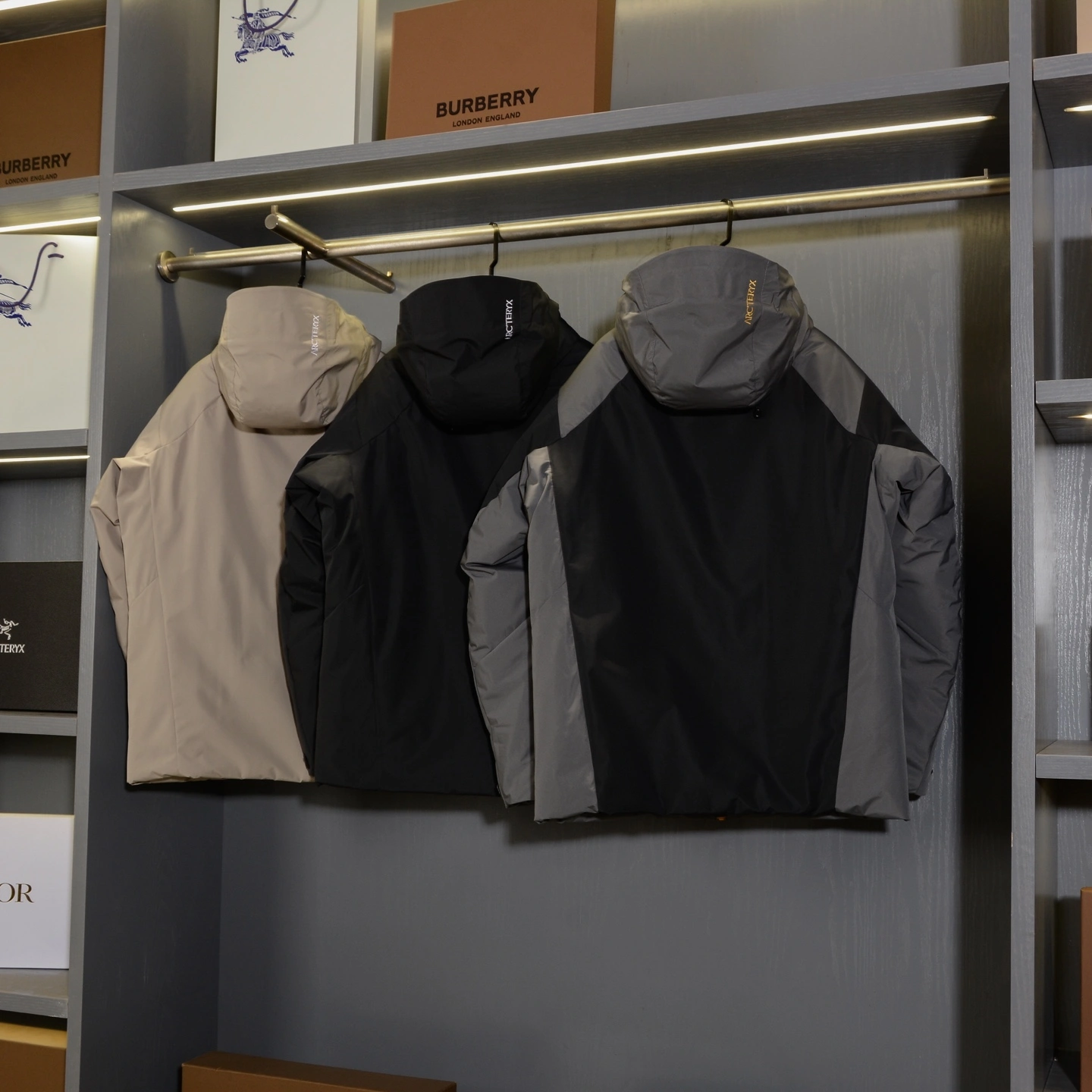 wg.luxury- 1r3t5ryx embroidery padded jacket 3colour item:E-F020H2705-3